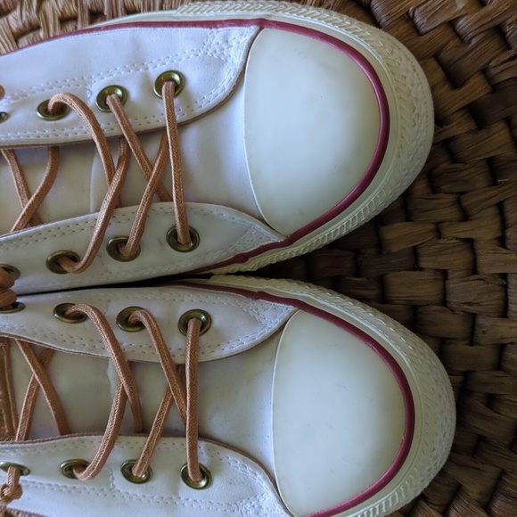 Women's Converse sneakers, size 10, white, tan leather, low riders, shoes - Picture 3 of 7